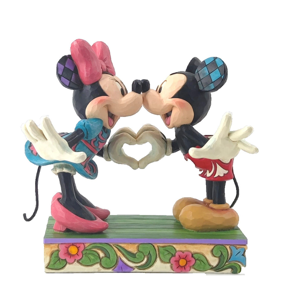 Disney Traditions - 16cm/6.25" Mickey & Minnie Love