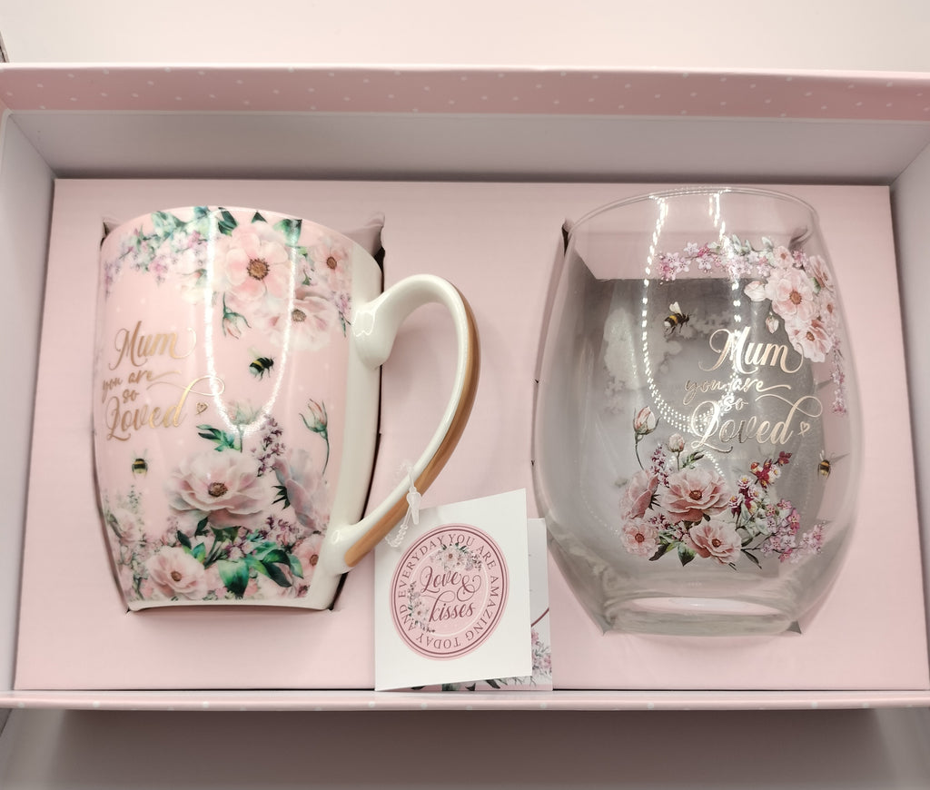 Mum pretty in pink mug and stemless set